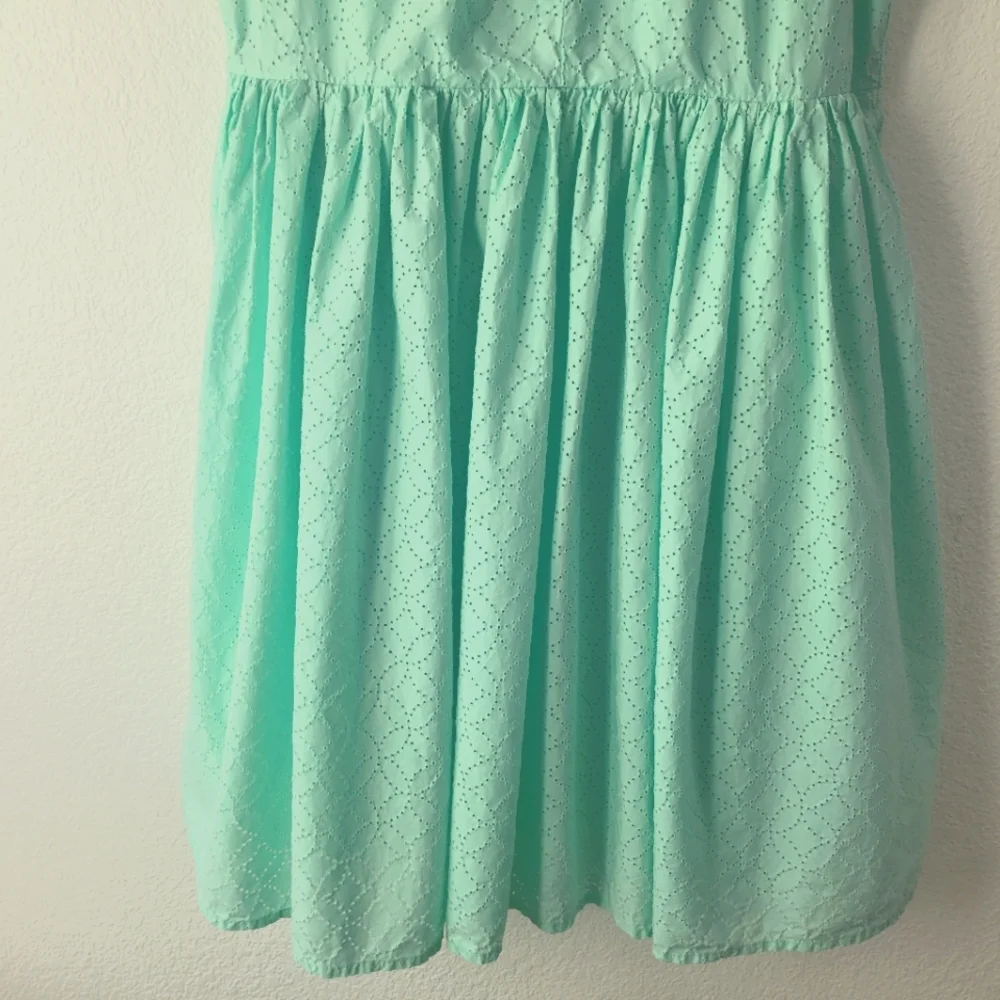 J. Crew Women's Mint Green Eyelet Fit & Flare Sleeveless Dress Size 14 | Spring - Picture 3 of 8